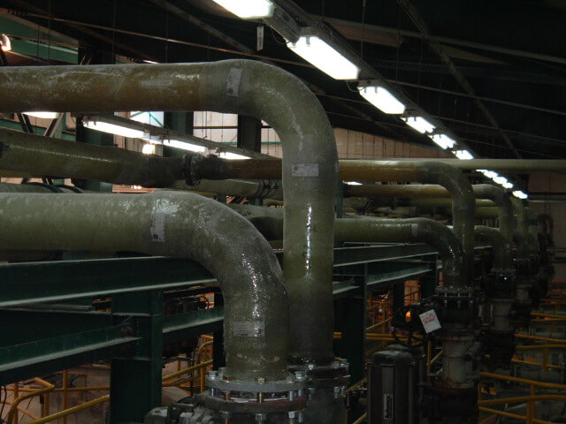 Provisión y montaje de colector diám. 16” salmuera con 20 derivaciones de 6” y colector Strip diám. 10” con 20 derivaciones de 6” en PRFV